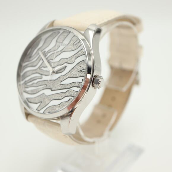 Guess Glitter Zebra Jumbo 44mm Silver Tone Watch White Leather w New Battery main image 5